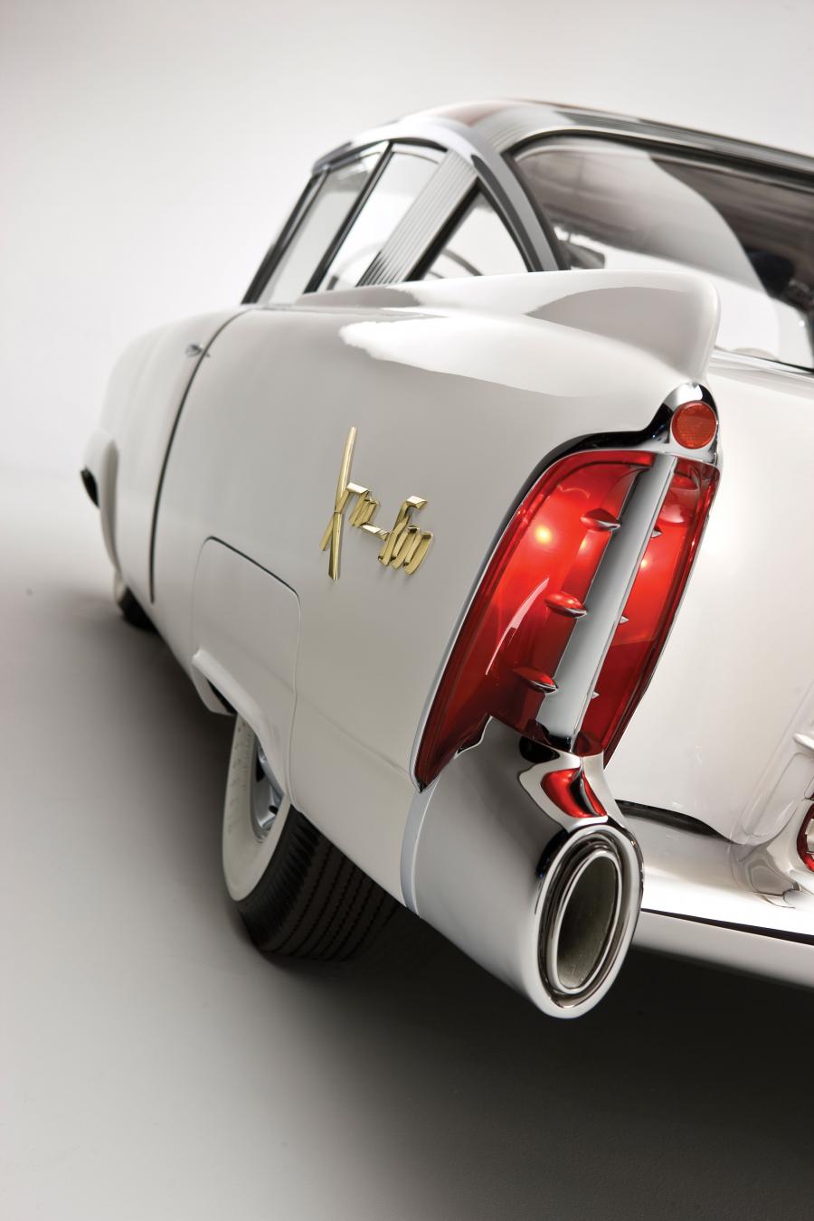  Mercury XM-800 Dream Car 1954 года  (фото 5 из 14)
